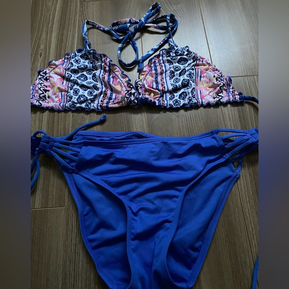 Cute reversible bikini set size small girls - Picture 1 of 4